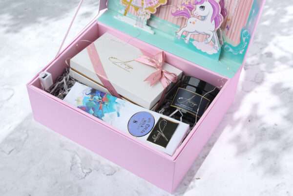 Magical Light Up Kids Unicorn Hamper - Image 2