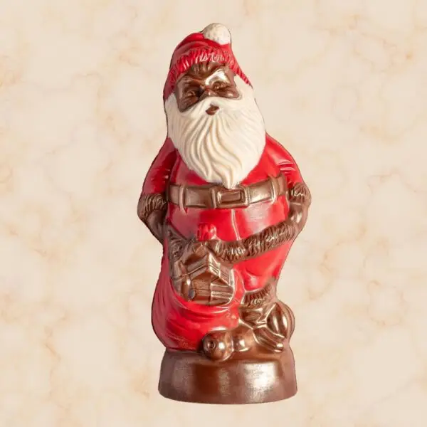 Standing Santa with a Sack made of luxury chocolate, handcrafted by AARAYA® Chocolatier, measuring 35 cm tall and weighing 1,000 grams. A perfect centerpiece for Christmas celebrations or a premium festive gift.